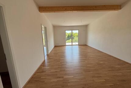 Dachgeschosswohnung im Penthouse-Stil – 2 Zimmer, barrierefrei, hochwertig - Tiefenbach
