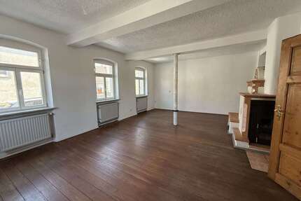 Haus zum Mieten in Ottersheim 1.850,00 € 200 m²
