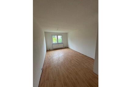 Schöne 3- Raum Wohnung zu vermieten - Huy