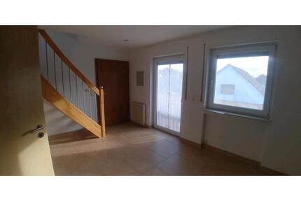 2 Zimmerwohnung in Schiltberg zu vermieten.