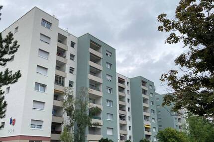 Helle 3-Zimmer-Wohnung mit Aufzug - zentral gelegen - Viernheim