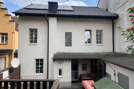 Haus zum Kaufen in Remagen 299.000,00 € 145 m²