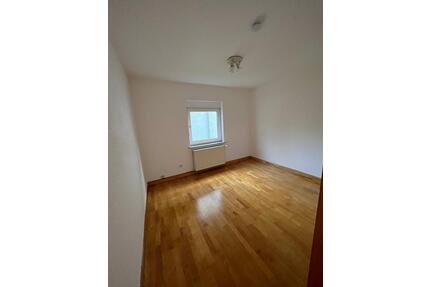 Tolle provisionsfreie 3 Zi Wohnung - Wiesbaden Schierstein