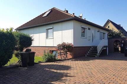 Hessisch OldendorfHaddessen - Einfamilienhaus (OKAL-Fertighaus) in Feldrandlage - für den Käufer provisionsfrei!