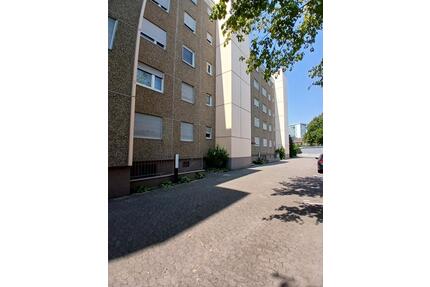 Schöne helle 4 ZKB Wohnung mit KFZ Stellplatz in Oggersheim - Ludwigshafen am Rhein Ludwigshafen-Oggersheim