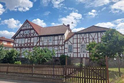 SpahlThüringen - 2 Familienhauses in Massivbauweise mit denkmalgeschütztem Altbau - Geisa