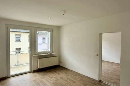 Wohnung zum Mieten in Plauen 229,00 € 46.64 m²
