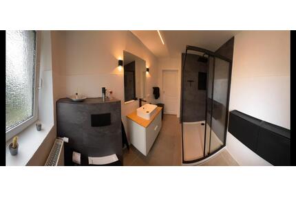 2022 Kernsanierte Eigentumswohnung ( halbes Haus) - Mitterteich