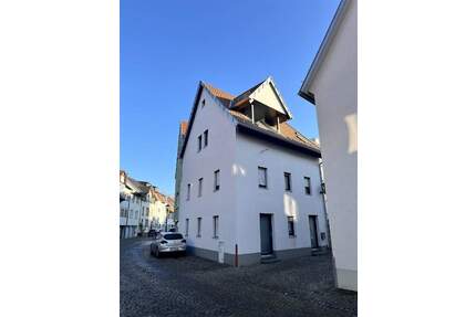 kernsaniertes Wohnhaus zur Selbstnutzung mit ELW direkt in Tauberbischofsheim