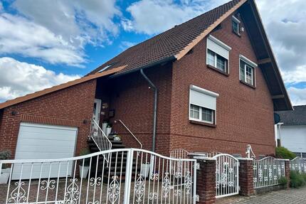 Top gepflegtes Einfamilienhaus in Feldrandlage mit Wintergarten - Giesen