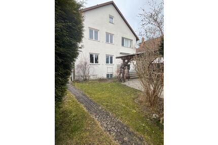 Kleines Haus in Kaufbeuren - 357.000,00&nbsp;EUR Kaufpreis, ca.&nbsp; 91,00&nbsp;m&sup2; in Kaufbeuren (PLZ: 87600)