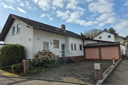 Großzügiges Einfamilienhaus in Walzbachtal - Jöhlingen