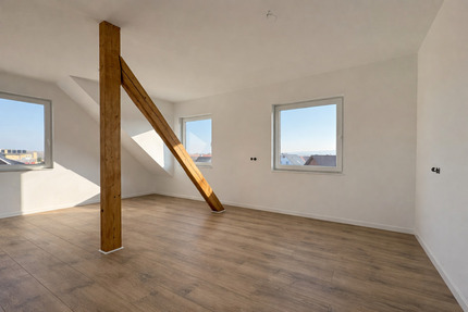 Kernsanierte 2-Zi-Wohnung mit Balkon - zentral in Bückeburg