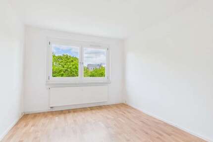 Wohnung zum Mieten in Chemnitz 301,00 € 60.1 m²
