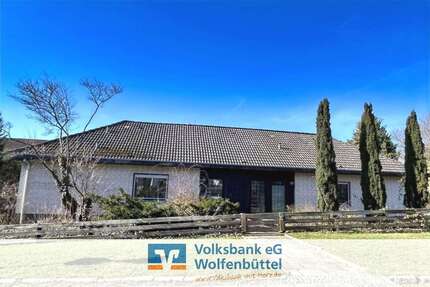 Haus zum Kaufen in Schöppenstedt 295.000,00 € 231 m²