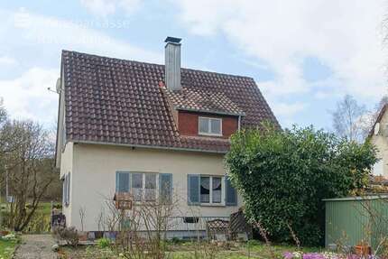 Haus zum Kaufen in Wilhelmsdorf 295.000,00 € 102 m²