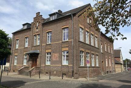 WBS-Seniorenwohnung (60+) | 62 m² | Erdgeschoss in der historischen AHL SCHULL - Bergheim Niederaußem