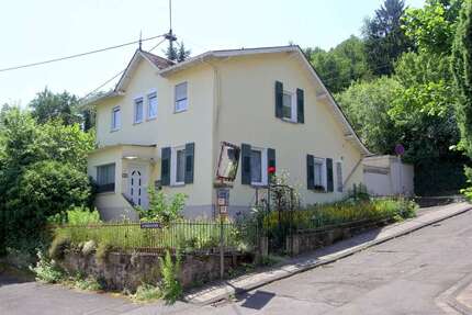 Haus zum Kaufen in Idar-Oberstein 49.000,00 € 156 m²
