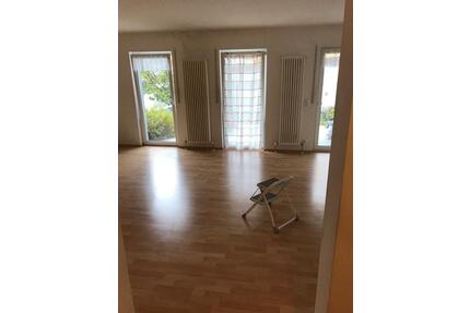 2 Zimmer Wohnung - zentrumsnah - 750,00&nbsp;EUR Kaltmiete, ca.&nbsp; 75,00&nbsp;m&sup2; in Neumarkt in der Oberpfalz (PLZ: 92318) Altenhof