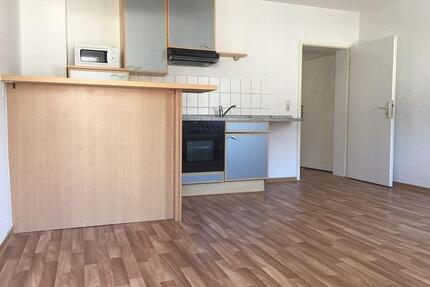 +++2 Raumwohnung mit Balkon und EBK +++ - Plauen Altstadt