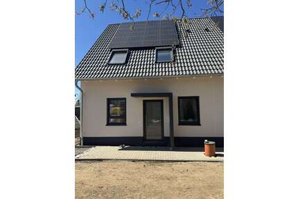 Haus zum Mieten in Leipzig 1.390,00 € 115 m²