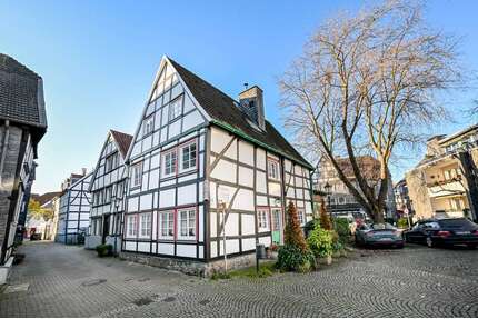 Haus zum Kaufen in Hattingen 528.000,00 € 173.48 m²
