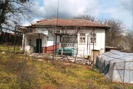 Ich verkaufe ein Haus. - 35.000,00&nbsp;EUR Kaufpreis, ca.&nbsp; 100,00&nbsp;m&sup2; in Neubeuern (PLZ: 83115)