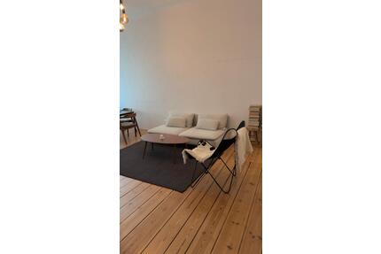 Sunny Minimalist Altbau in Neukölln’s Vibrant Scene Area - Berlin Friedrichshain-Kreuzberg