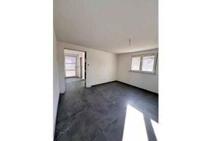 Helle 1-Zimmer-Wohnung mit separater Küche und Bad zu vermieten - Rosenfeld