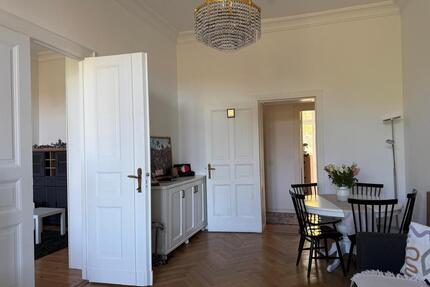 Möblierte 3-Zimmer-Altbauwohnung mit Balkon in Toplage nahe Ratha - Berlin Steglitz-Zehlendorf