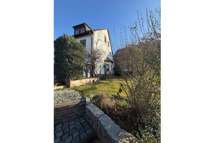 VORANKÜNDIGUNG - gepflegtes REH in Bestlage in Herzogenaurach