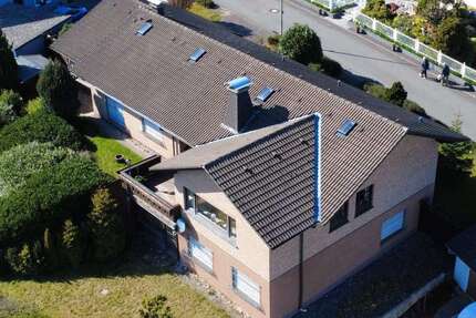 Haus zum Kaufen in Bergneustadt 495.000,00 € 258 m²