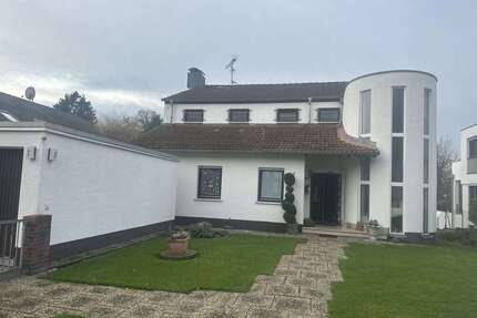 Haus zum Kaufen in Großkrotzenburg 820.000,00 € 342 m²