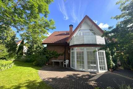Haus zum Kaufen in Lage 270.000,00 € 140.73 m²