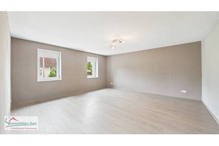 SOFORT VERFÜGBAR: 90 M2 WOHNUNG 2 KFZ-STELLPLÄTZE UND BALKON! - Perl / Oberleuken