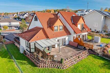 Haus zum Kaufen in Niestetal 450.000,00 € 181.38 m²