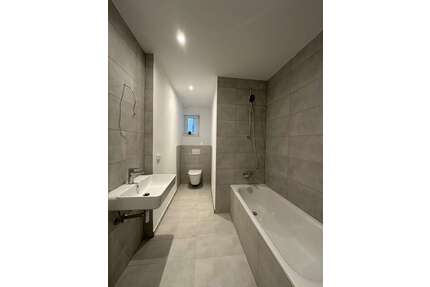 Wohnung zum Mieten in Frankenthal 852,00 € 77 m²