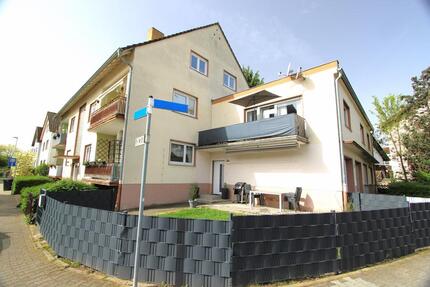 Provisionsfreie 3-Zimmer-Wohnung mit eigenem Hauseingang & 2 Balk - Flörsheim am Main