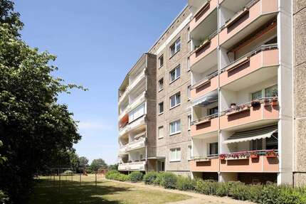 Wohnung zum Mieten in Neubrandenburg 370,00 € 71.79 m²