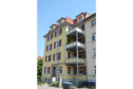 Schöne 2-Raum Wohnung mit Balkon und EBK in der Südstadt - Eisenach