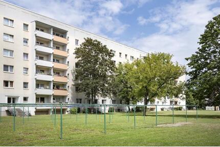 Raus bei Hotel Mama - 275,00&nbsp;EUR Kaltmiete, ca.&nbsp; 32,61&nbsp;m&sup2; in Leipzig (PLZ: 04207) Lausen-Grünau