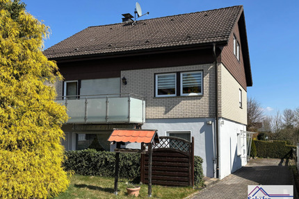 Einfamilienhaus mit Einliegerwohnung & süßem Garten in Neuenrade