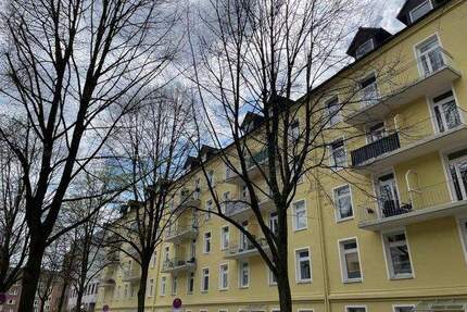 Sofort verfügbare 2-Zimmer-Wohnung mit Balkon in der Endetage. - Hamburg Barmbek-Nord
