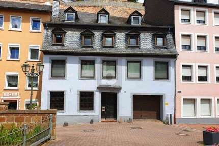 Haus zum Kaufen in Saarburg 349.000,00 € 282 m²