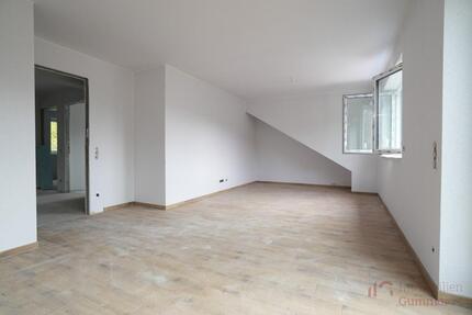 IMMOBILIEN GUMNIOR präsentiert: Dachgeschosswohnung in ruhiger Wohnlage - Salzbergen