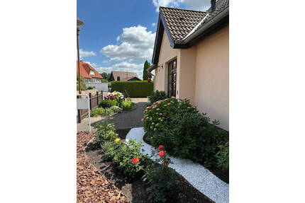 Exklusives Zweifamilienhaus in Altenburg - provisionsfrei