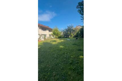 DHH- 5-Zimmer, großer Garten in bester Wohnlage in St.Georgen - Freiburg im Breisgau Brühl