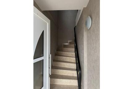 4 Zimmer ca 100qm, Einbauküche, Bad, Balkon - Lingen (Ems)