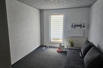 sonnige 2 Zi Whg Südbalkon u EBK - Rositz