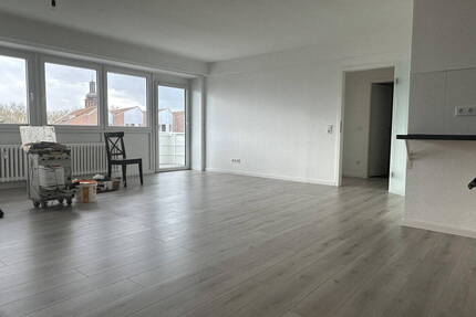 Modernisierte 2-Zimmer-Wohnung (ca. 57 m²) mit Balkon und Einbauküche - zentral in der City - Kamp-Lintfort Stadtkern